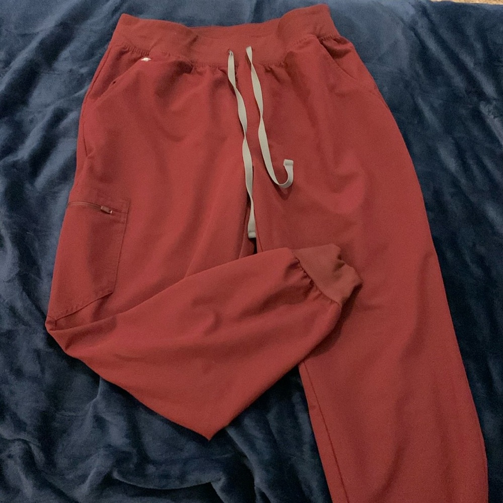 Figs burgundy scrub pants joggers
